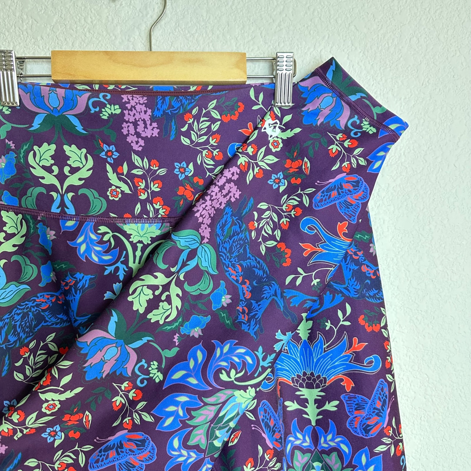 Greyson Womens Botanical Wolf Print High Rise Performance Leggings Purple Size L